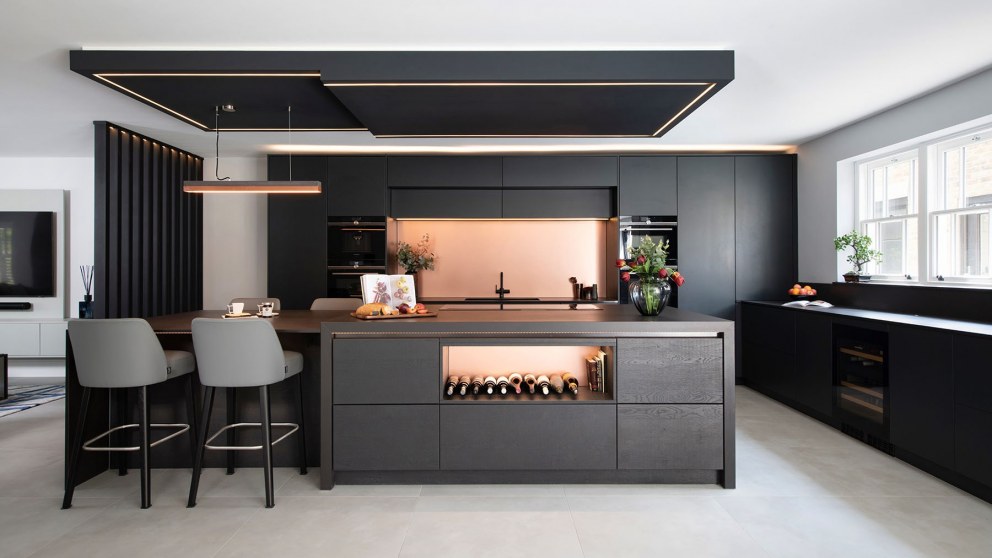 New build Milton Keynes Mansion | Kitchen | Interior Designers
